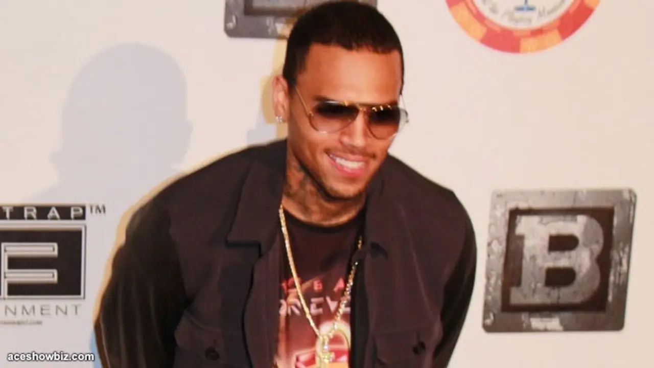 cris-brown-bantah-130724b.jpg