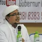 Ketua FPI Habib Muhammad Rizieq Shihab memberikan ceramahnya saat Peluncuran Konvensi Gubernur Muslim, Jakarta, Kamis (25/2).  Habib Rizieq mengusung calonnya sendiri buat menghadapi Ahok pada Pemilihan Gubernur DKI Jakarta. (Liputan6.com/Johan Tallo)