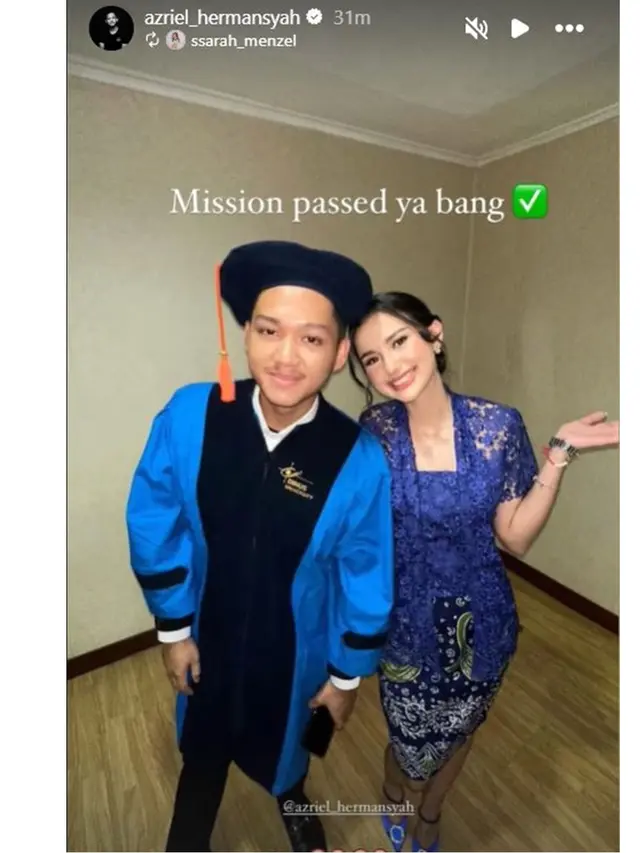 7 Momen Haru Azriel Hermansyah Wisuda Sarjana, Beri Bunga ke Krisdayanti