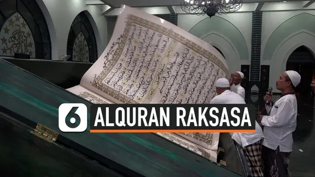 VIDEO: Tradisi Tadarus Ramadan dengan Al-Quran Raksasa di Banyuwangi