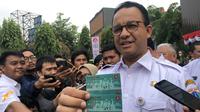 Gubernur DKI Jakarta Anies Baswedan meluncurkan Kartu Penyandang Disabilitas, Rabu (28/8/2019). (Liputan6.com/ Ratu Annisaa)