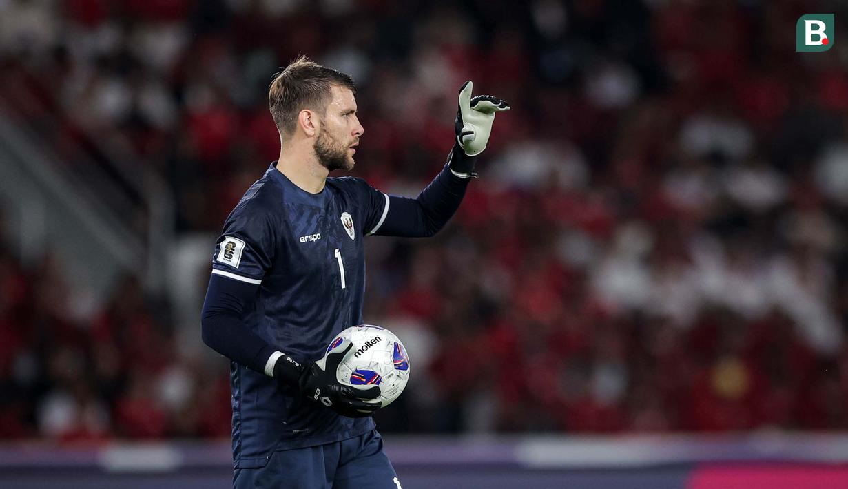 <p>Kiper&nbsp;Timnas Indonesia,&nbsp;Maarten Paes, saat melawan Australia pada laga kedua Grup C Kualifikasi Piala Dunia 2026 Zona Asia di Stadion Utama Gelora Bung Karno (SUGBK), Jakarta Pusat, pada Selasa (10/9/2024). (Bola.com/Bagaskara Lazuardi)</p>