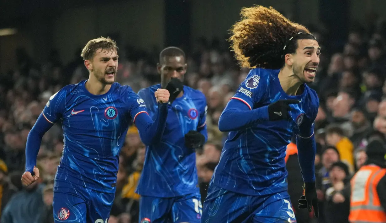 Kemenangan ini membawa The Blues kembali ke posisi empat besar, sekaligus mengakhiri rentetan lima pertandingan tanpa kemenangan. (AP Photo/Kin Cheung)