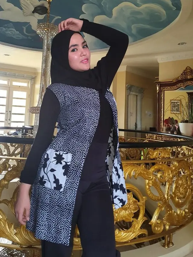 6 Potret Ranny Fahd Kakak Ipar Fairuz A Rafiq, Bak Wanita Timur Tengah