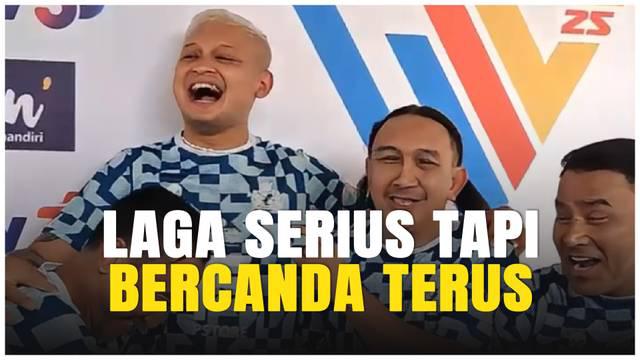 Lima pemain Selebritis FC, Judika, Augie Fantinus, Syamsir Alam, Rico Ceper bikin suasana Stadion PTIK jadi cair banget jelang laga Celebrity Trofeo Cup 2025!