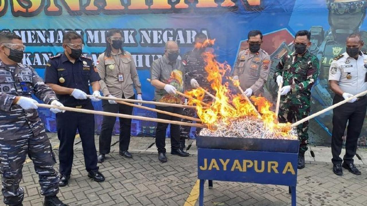 Bea Cukai Jayapura Musnahkan 73 Ribu Batang Rokok Ilegal, Selamatkan Potensi Kerugian Negara