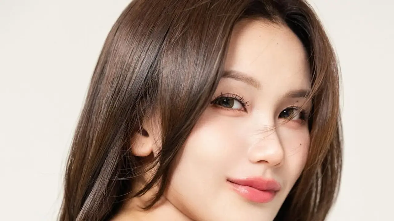 Ayu Ting Ting Tampil Bak Artis Korea, Potret Liburan di Korea Selatan Ini Bikin Terpukau