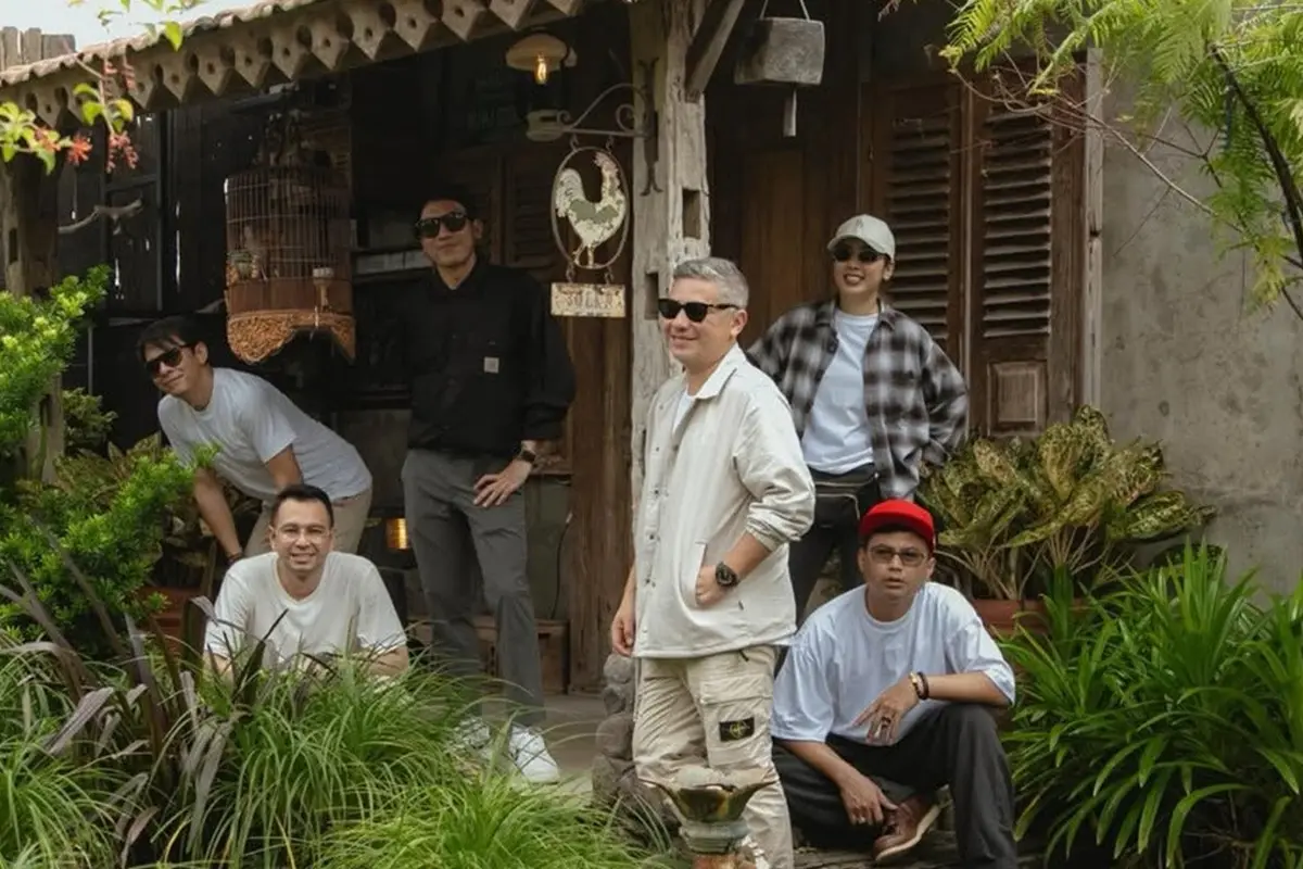 Potret The Dudas Minus One Liburan ke Rumah Soimah