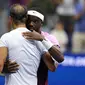 Kejutan terjadi pada kejuaraan tenis US Open 2022, Selasa (6/9/2022). Langkah Rafael Nadal terhenti di babak 16 besar. Petenis asal Spanyol itu dipaksa menyerah oleh Frances Tiafoe, 4-6, 6-4, dan 3-6. (AFP/Mike Stobe)