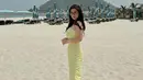 Dress ini membalut tubuh Felicya Angelista dengan amat baik, membuat kagum para fans. [Foto: Instagram/felicyangelista_]