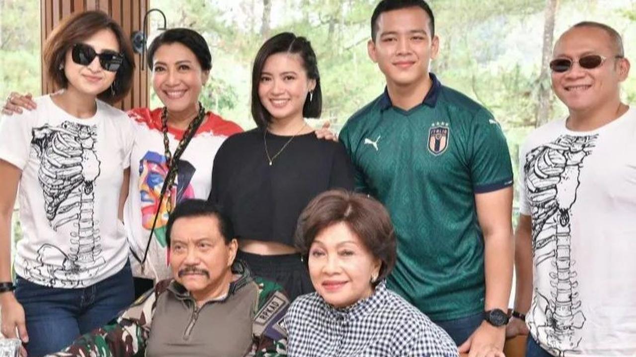 Bukan hanya itu saja, Hafiz juga membagikan kumpulan foto kebersamaannya.