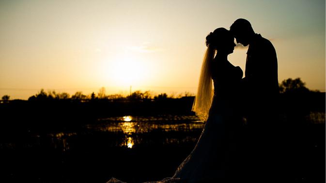 Pernikahan dengan Adat Batak Ini Membuat Ribuan Netizen 