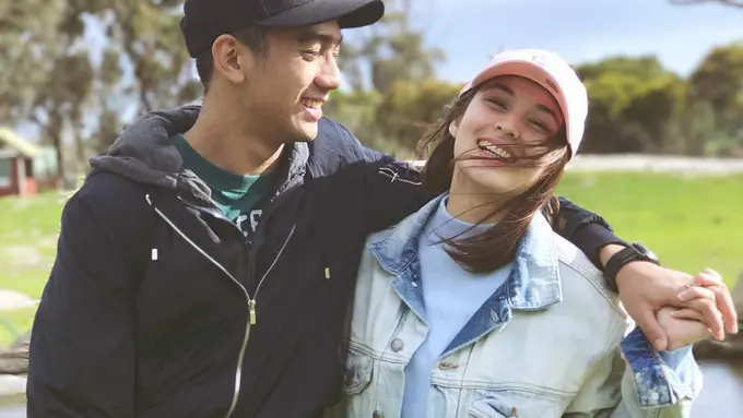 [Bintang] Chelsea Islan dan Daffa Wardhana