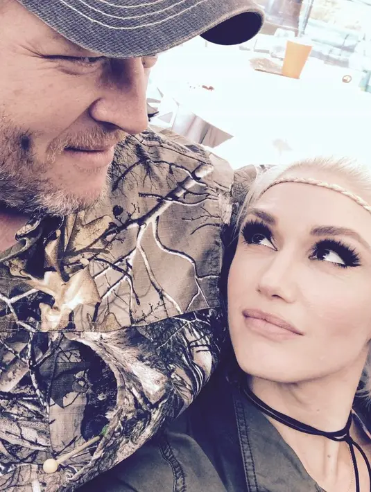Dalam video dan foto yang diunggah ke sosial media, terlihat bahwa Blake pun akrab dengan anak-anak Gwen Stefani. (instagram/gwenstefani)