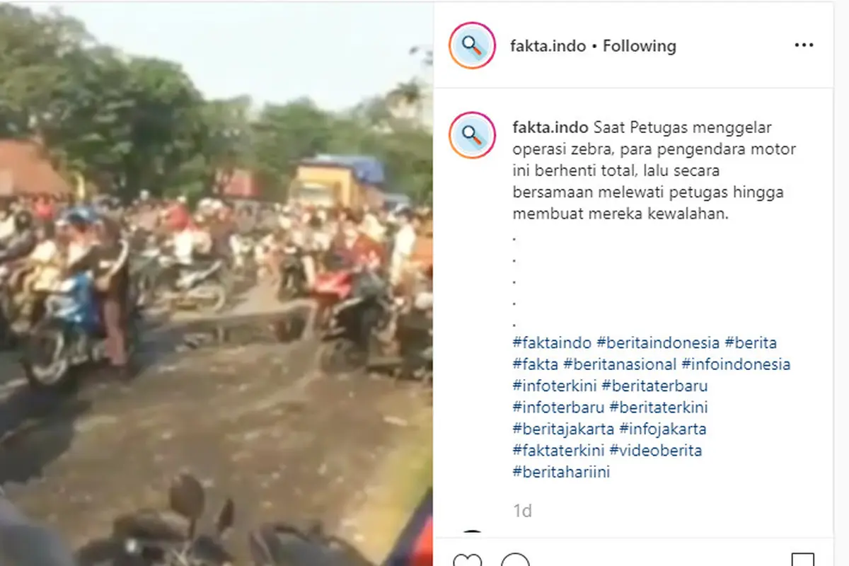 Seperti dilansir akun Instagram @fakta.indo, Selasa (29/10/2019), terlihat kemacetan di jalan karena puluhan motor berhenti saat mengetahui adanya razia dari aparat Kepolisian.