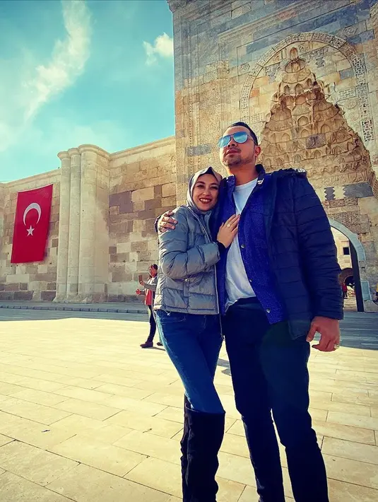 Annisa Trihapsari dan Sultan Djorghi (Instagram/djorghisultan)