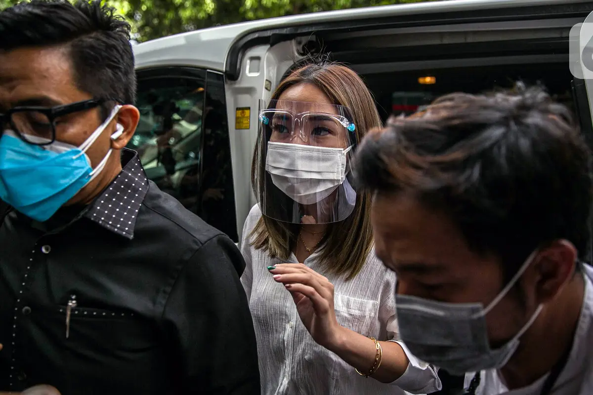 FOTO: Gisel Kembali Jalani Pemeriksaan Terkait Kasus Video Syur