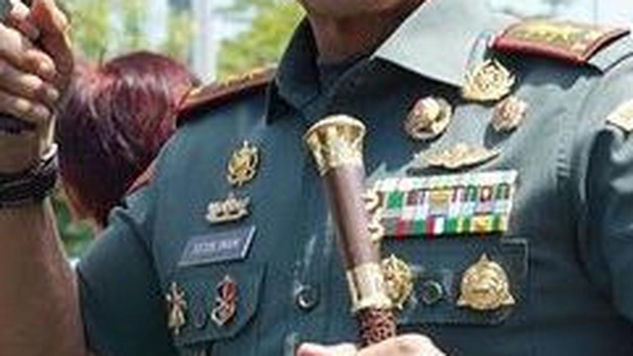 Mayjen TNI Totok Imam Santoso<br>