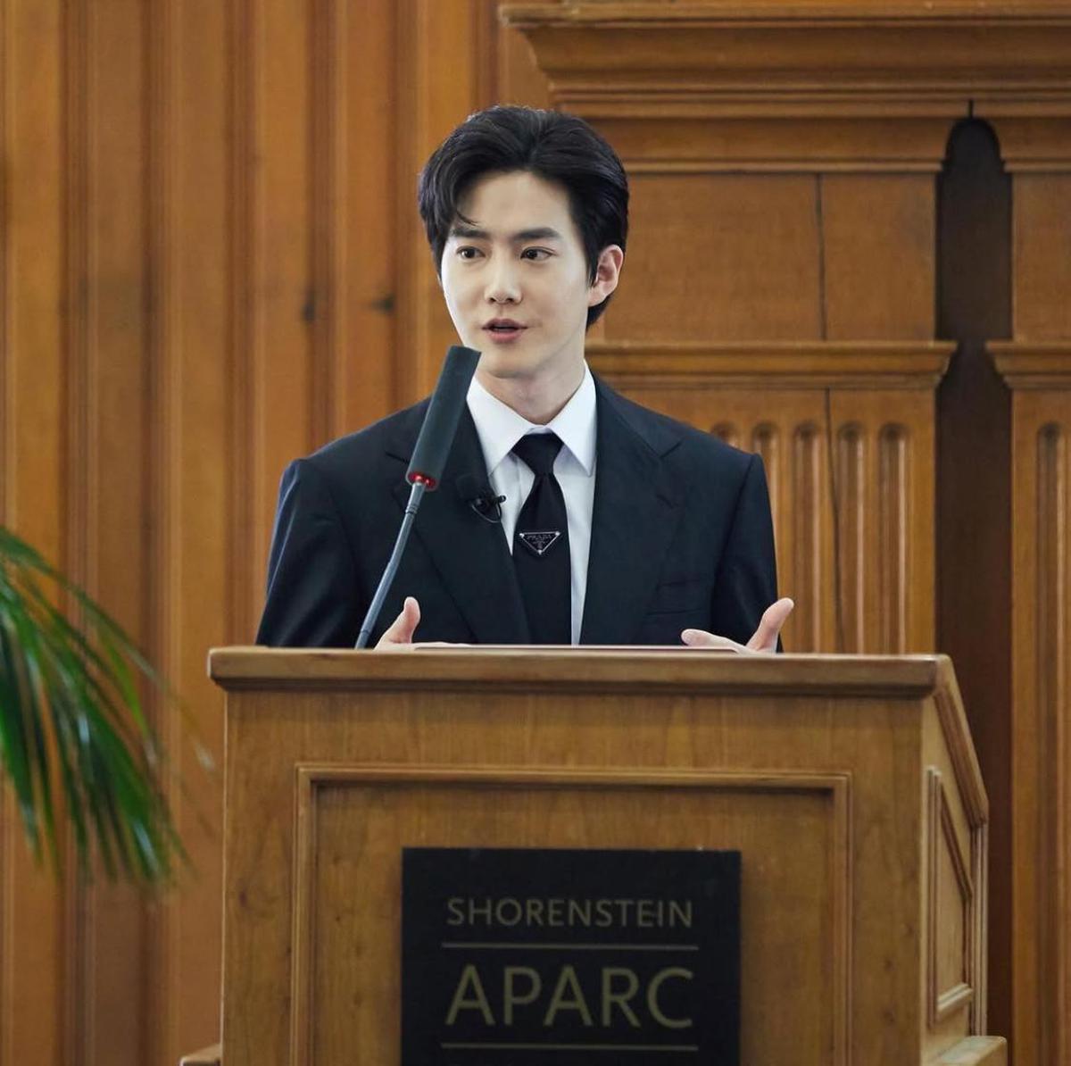 Suho EXO Resmi Bergabung dengan YKAKI sebagai Duta Kehormatan untuk Anak Kanker