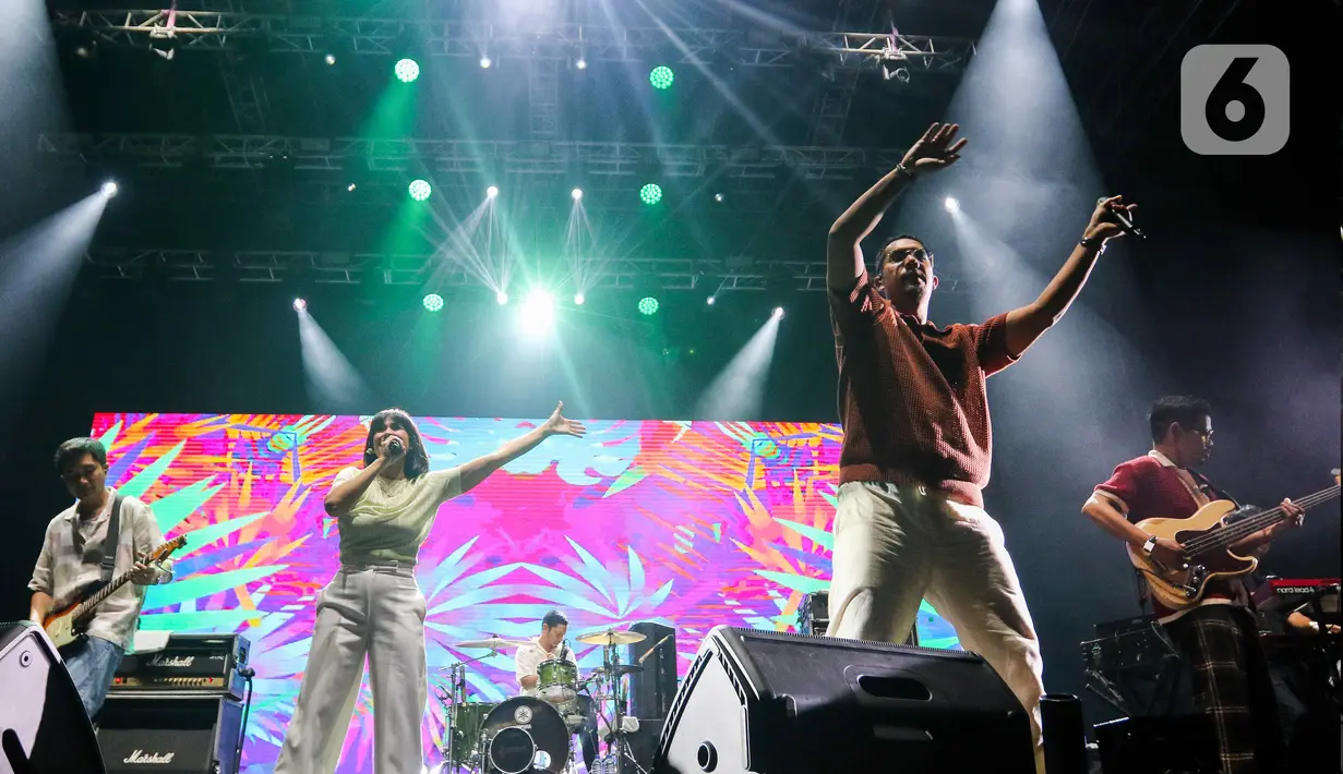 SoundsFest 2024 digelar di Summarecon Mall Bekasi. Festival musik ini berlangsung pada Sabtu dan Minggu, 27-28 Juli 2024. (Liputan6.com/Herman Zakharia)