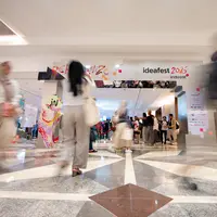 Gate open IdeaFest tahun 2026 bertema ReHumanize berlokasi di Jakarta International Convention Center (JICC), Senayan.