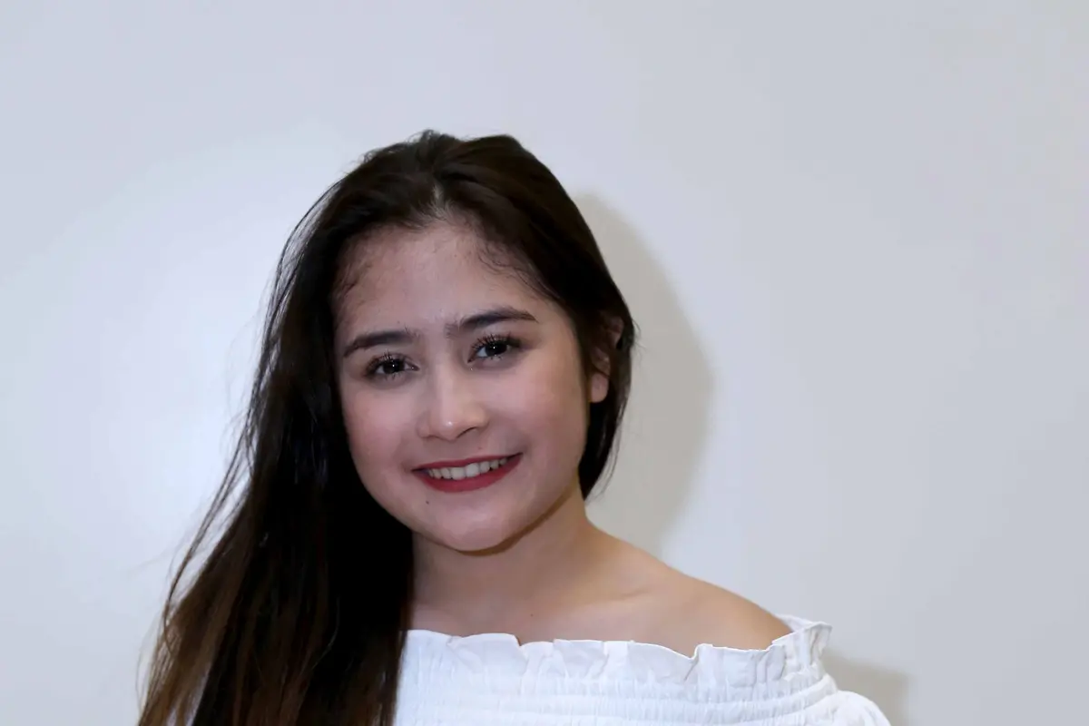 [Bintang] Prilly Latuconsina