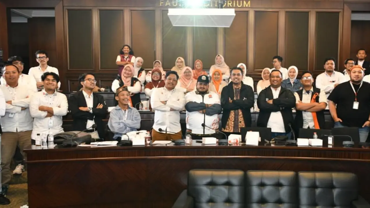 Partai Keadilan Sejahtera (PKS) mulai memperkuat pembinaan generasi muda sebagai bagian dari persiapan regenerasi kepemimpinan politik.