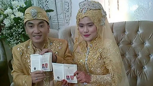 Rico Ceper resmi persunting cewek yang beda 16 tahun