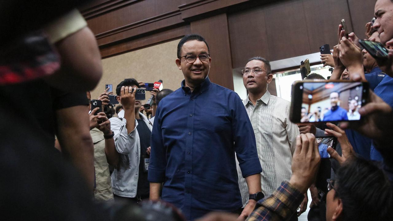 Anies Baswedan hadiri sidang perdana Tom Lembong