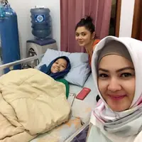 Renita Sukardi mengidap kanker payudara stadium 3B. (Instagram/irensukardi)