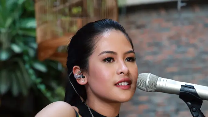 Maudy Ayunda