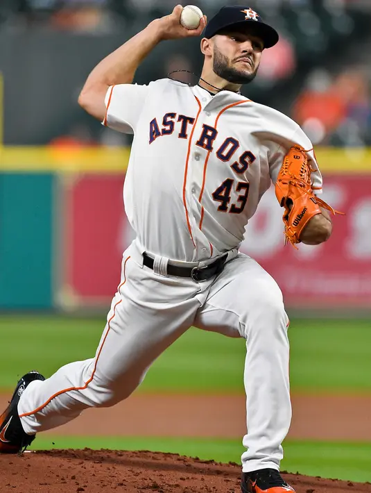 Pemain Houston Astros, Lance McCullers Jr. saat melempar bola pada pertandingan melawan Detroit Tigers di Houston (23/5). (AP Photo / Eric Christian Smith)