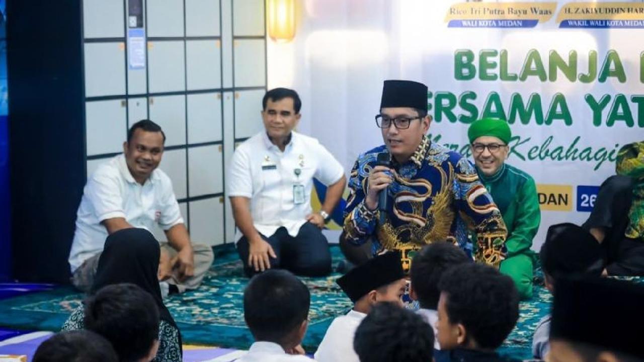 Wali Kota Medan Ajak Ratusan Anak Yatim Belanja Bareng Sambut Lebaran Yatim 10 Muharram