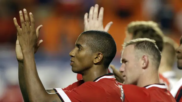 Ashley Young (AP/ Lynne Sladky )
