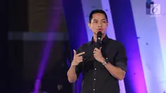 Artis peran Dude Harlino menjadi pembicara Entrepreneur Muda Inspiratif pada Emtek Goes To Campus (EGTC) 2018 di Universitas Negeri Semarang, Kamis (18/7). Dude membagikan pengalaman dan rahasia suksesnya kepada peserta EGTC (Liputan6.com/Herman Zakharia)