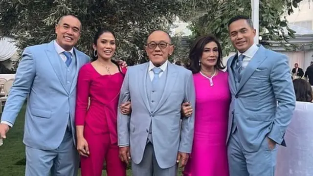 Potret Aburizal Bakrie dan Keluarga (Instagram/@aburizalbakrie.id)
