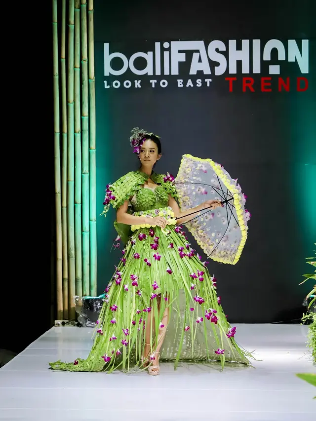 Love and O2, Sumbangsih Cinta untuk Bumi di Bali Fashion Trend