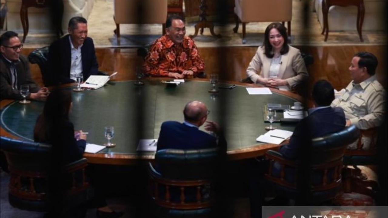 Presiden Prabowo Gelar Diskusi Meja Bundar dengan Jurnalis dan Pakar Bahas Isu Terkini