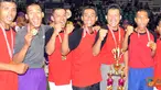 Citizen6, Surabaya: Kegiatan Kejurnas Karate “ Marinir Open-III 2012” yang berlangsung selama tiga hari tersebut keluar sebagai Juara umum dari kontingen Inkai Jatim. (Pengirim: Budi Abdillah) 