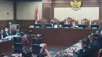Bersaksi di Sidang, Eks Anggota Bawaslu Sebut PAW Harun Masiku Dipantau Hasto