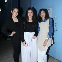 Tidak mudah menjaga kekompakan dalam grup selama bertahun-tahun. Grilband yang kini menjadi vokal grup, Blink terus menjaga kekompakannya. Saling terbuka, menjadi salah satu resep kompaknya. (Andy Masela/Bintang.com)