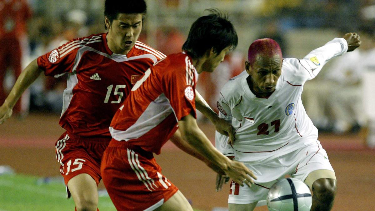 Rochi Putiray Bicara Kompetisi, Striker Lokal Indonesia, dan Dua Gol Bersejarahnya ke Gawang AC Milan
