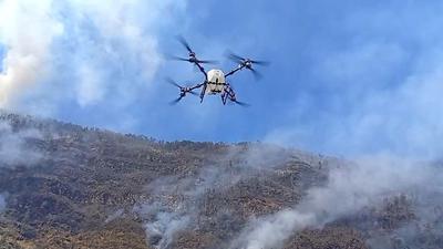 Potret Aksi Drone Bantu Jinakkan Kebakaran Bromo