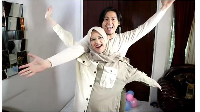 Deg-Degan, Ini 6 Momen Cut Meyriska Umumkan Jenis Kelamin Anak Pertama