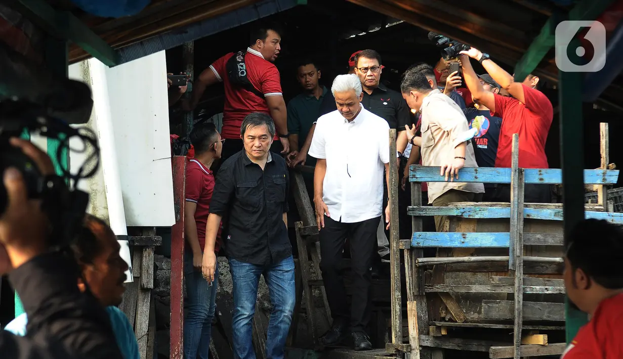 Kedatangan Ganjar disambut sorak teriak dari warga.  (merdeka.com/imam buhori)