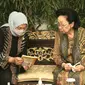 Menteri Ketenagakerjaan Ida Fauziyah saat mengunjungi Kampoeng Djamoe Organik Martha Tilaar di Cikarang, Bekasi, Jawa Barat, Rabu (3/2/2021).