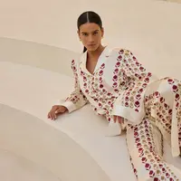 Intip koleksi busana Ramadan Tory Burch yang sarat dengan sentuhan khas Timur Tengah (Tory Burch)