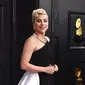 Lady Gaga di karpet merah Grammy Awards 2022. (dok. Jordan Strauss/Invision/AP)