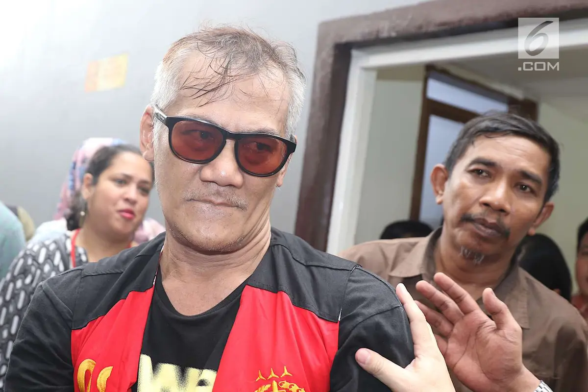 Sidang Pembelaan Tio Pakusadewo Ditunda