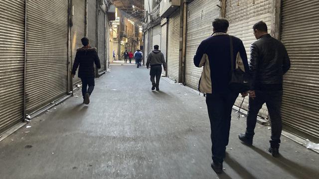 Toko-toko di Iran, termasuk Grand Bazaar, tutup karena protes